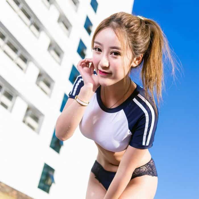 HOT YANG MENGGODA dan DENGAN IBU GURUKU