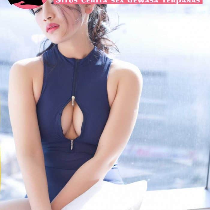 Memek SPG diler motor Seksi dan nikmat membawa malu saat ketauan masturbasi di toilet